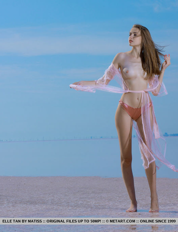 Motionless High seas